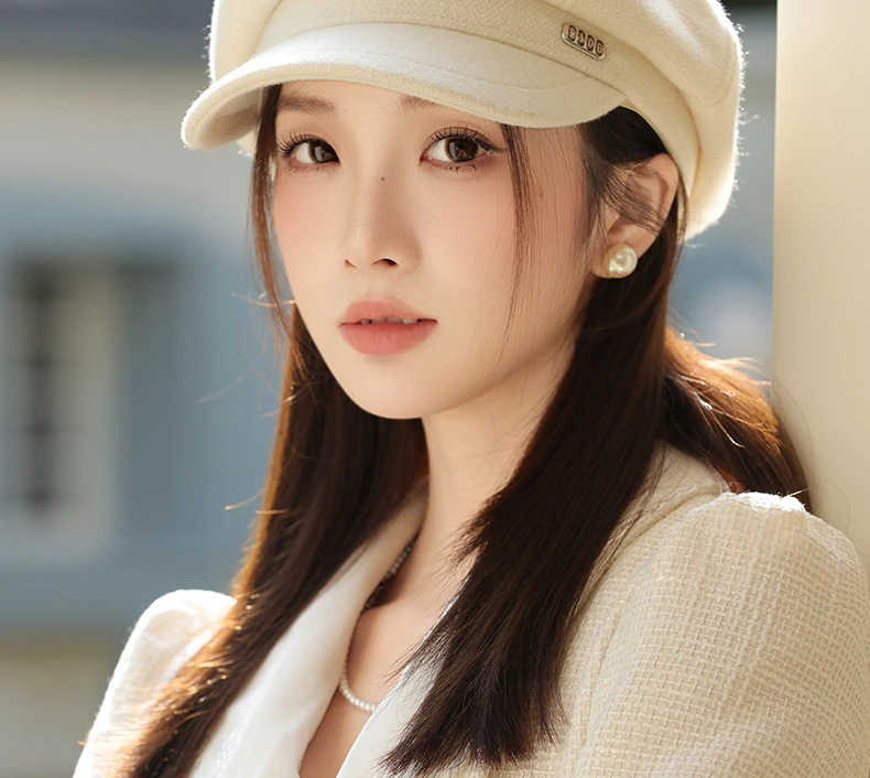 Classic Short-Brim Newsboy Cap